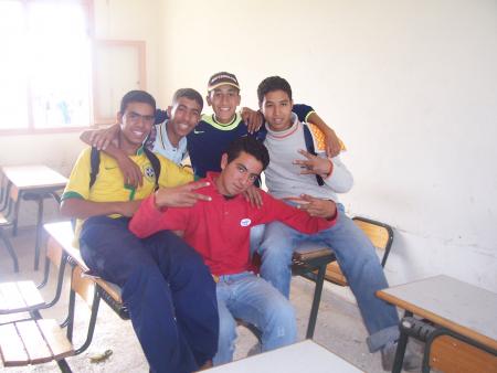 azzeddine avec les ami du 5éme année